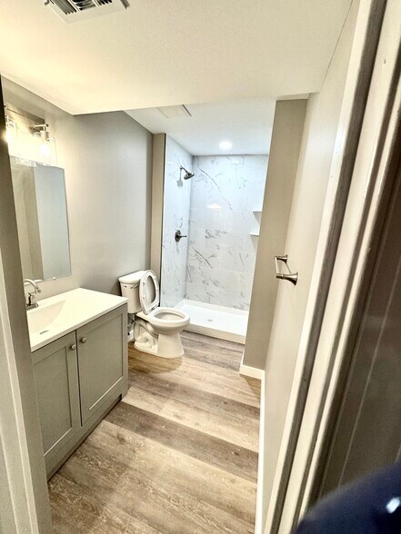 Basement bathroom - 10234 Heron Pond Ter