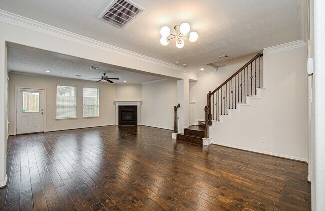 Building Photo - 4908 Crawford St