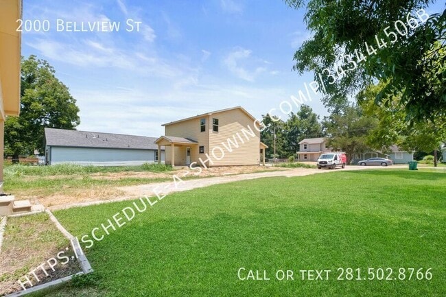 Building Photo - 2000 Bellview St