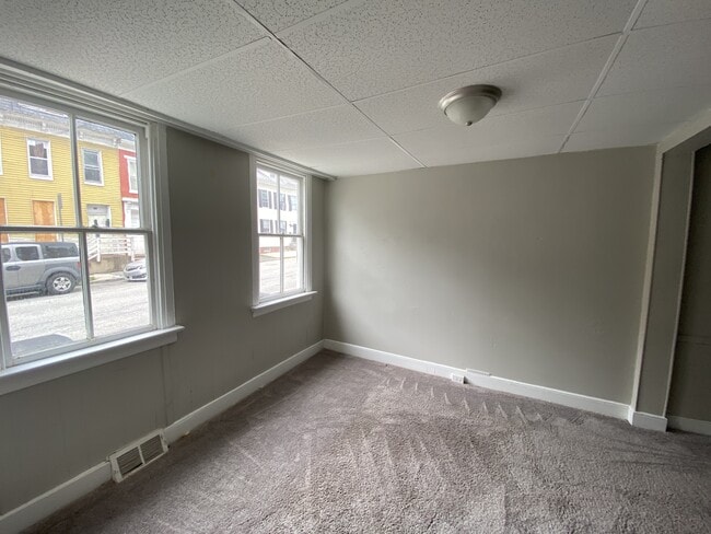 Building Photo - 338 S Duke St