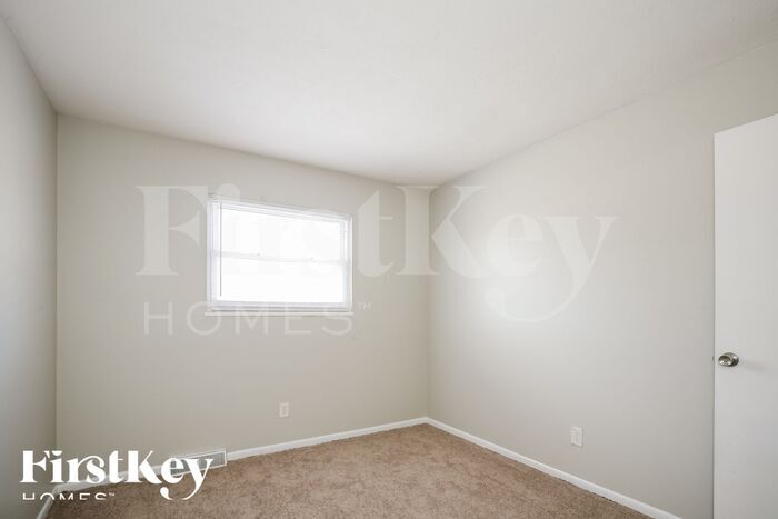 Building Photo - 510 Colony Dr