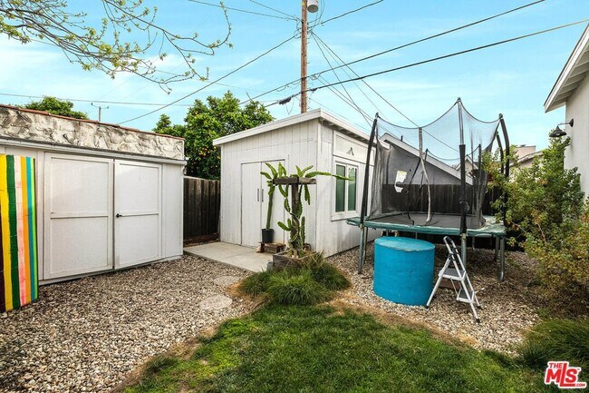 Building Photo - 849 Lima St
