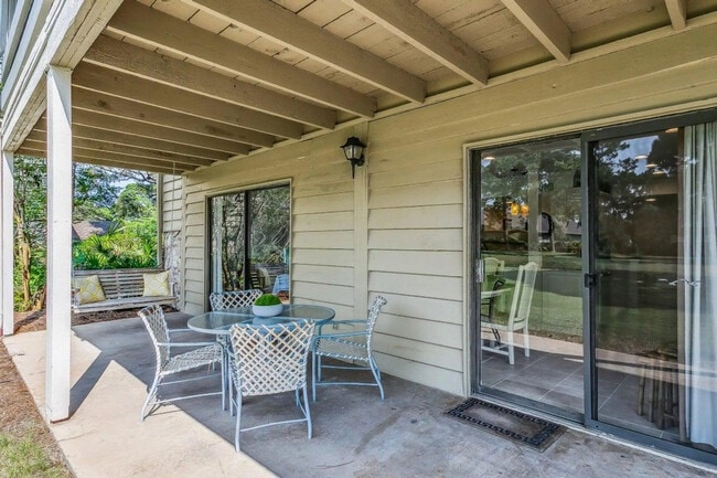 Building Photo - 125 Sunset Bay