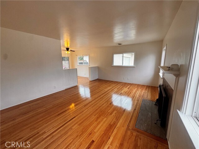 Building Photo - 832 W Granada Ct