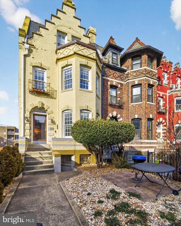 Building Photo - 1337 Harvard St NW