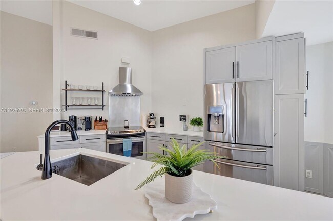 Building Photo - 396 Bedford Ave