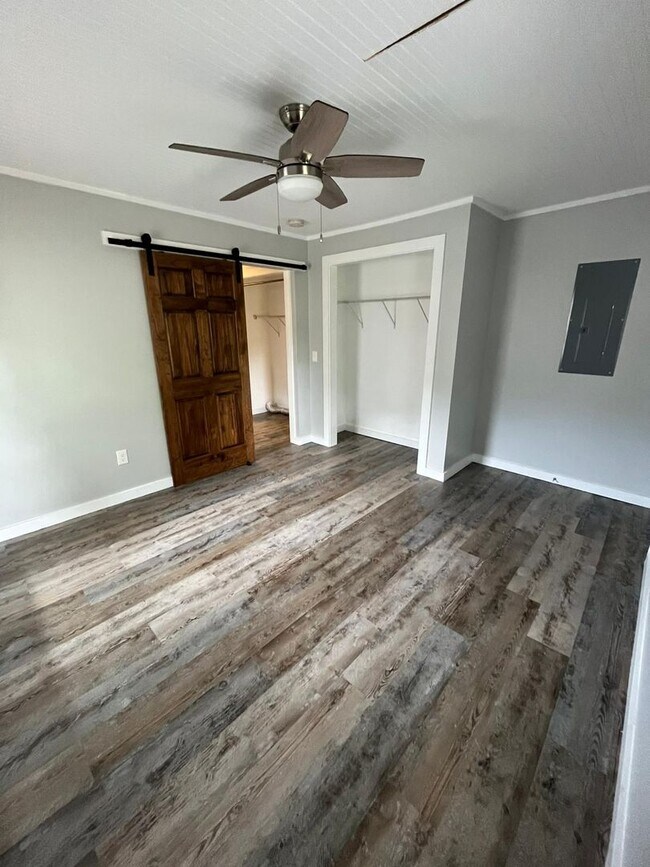 Building Photo - 9 Heatherly Dr
