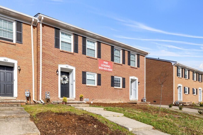 Building Photo - 163 S Eagle Creek Dr