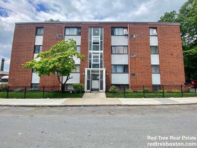 Building Photo - 837 River St