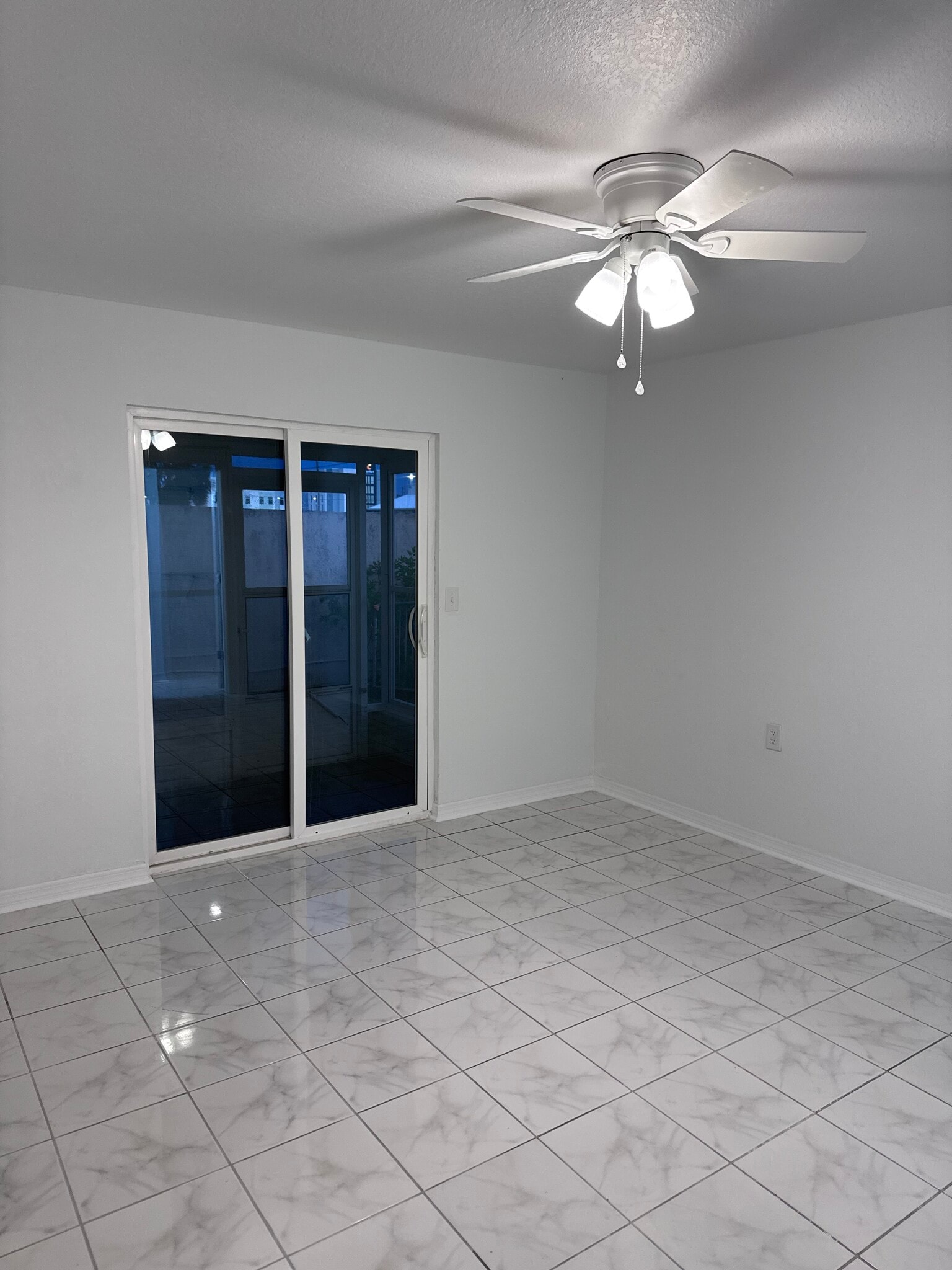 Building Photo - 6326 Providence Cir
