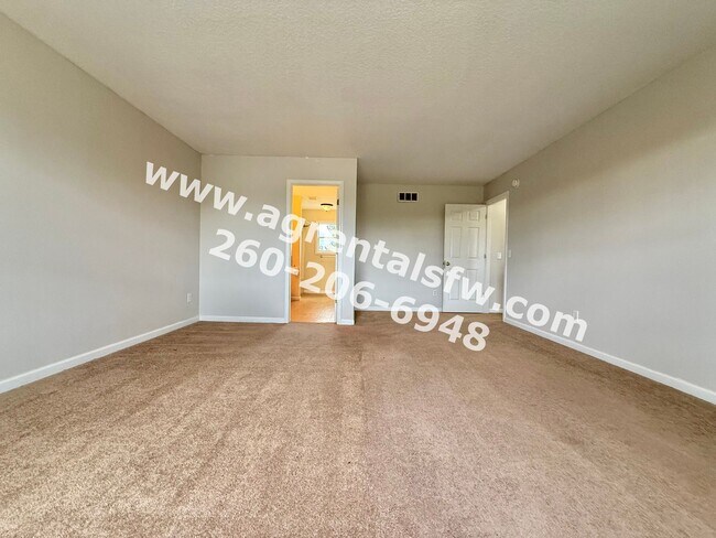 Building Photo - 3 Bedroom House - $300 off first months rent