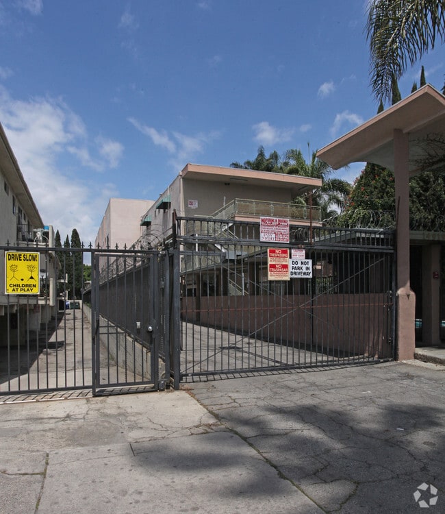 Building Photo - 14919 Sherman Way