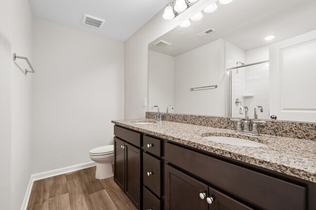 Building Photo - Prime Location! Brand New 3 Bed Townhome