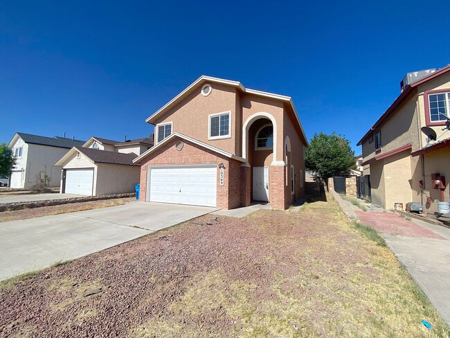 Primary Photo - 4bed/2bath plus Bonus Loft!