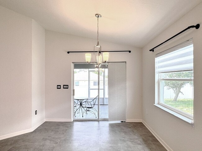 Building Photo - Beautiful 4-BR, 2-BA “Budget Friendly”– So...
