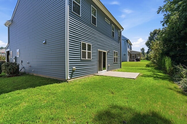 Building Photo - 1425 Haltwhistle St