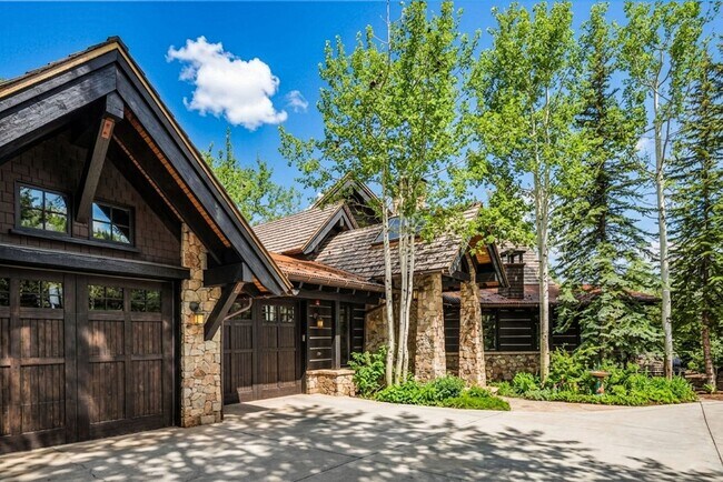 Building Photo - 27 Nighthawk Dr