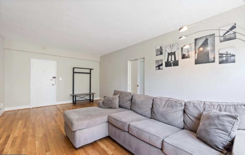 Building Photo - 3901 Cathedral Ave NW