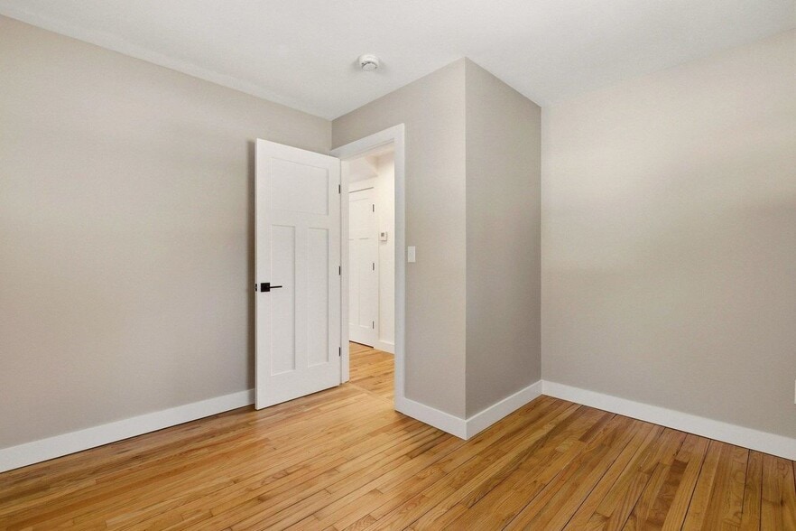 Building Photo - 29 Lovell