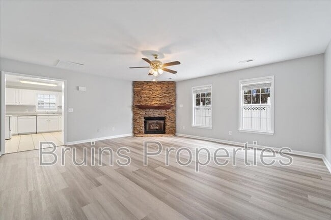 Building Photo - 1520 Birkdale Ct