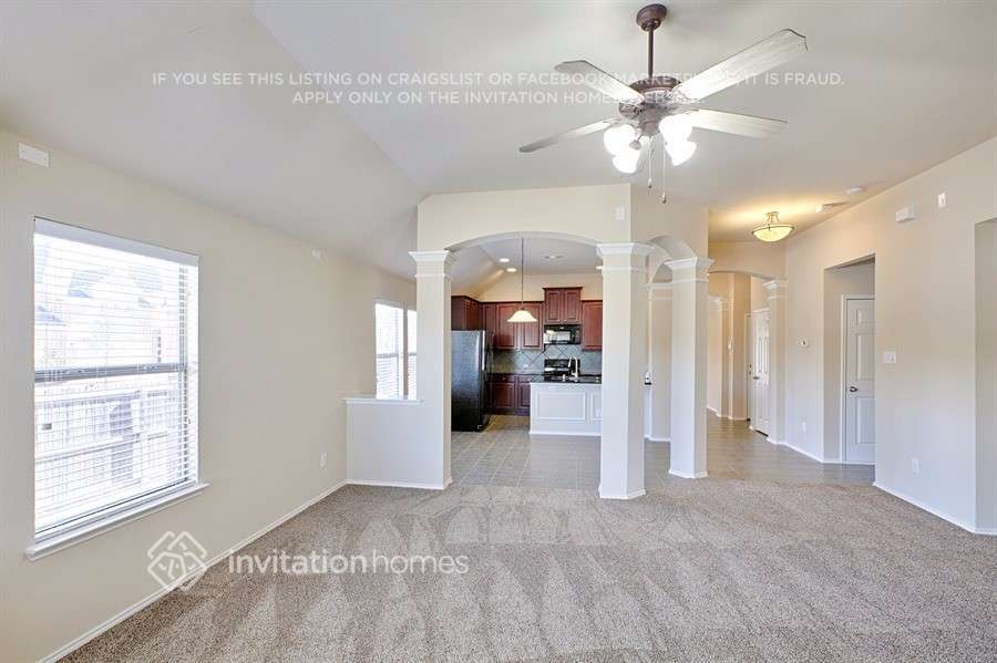 Building Photo - 5000 Blackwood Dr