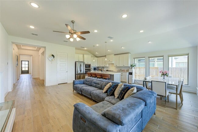 Building Photo - 7463 Denali Dr