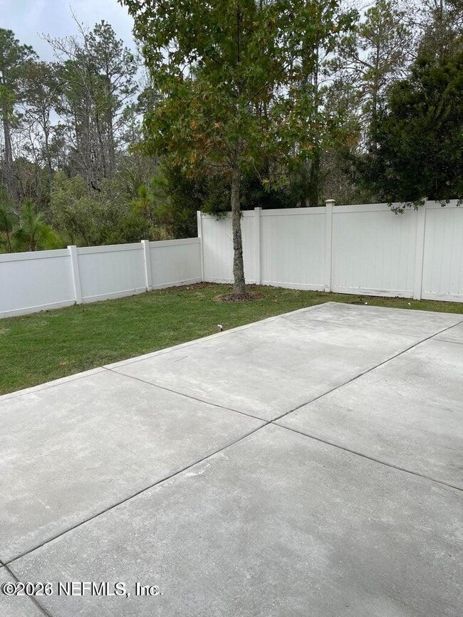 Building Photo - 81051 Leeside Ct