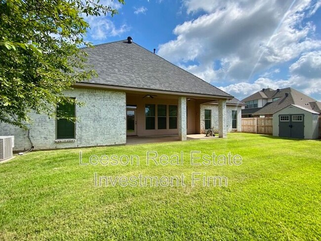 Building Photo - 632 Bitter Pecan Dr