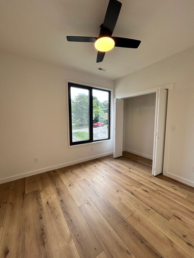 Building Photo - Beautiful New Build 3 Bed, 2.5 Bath, Home in Hixson!