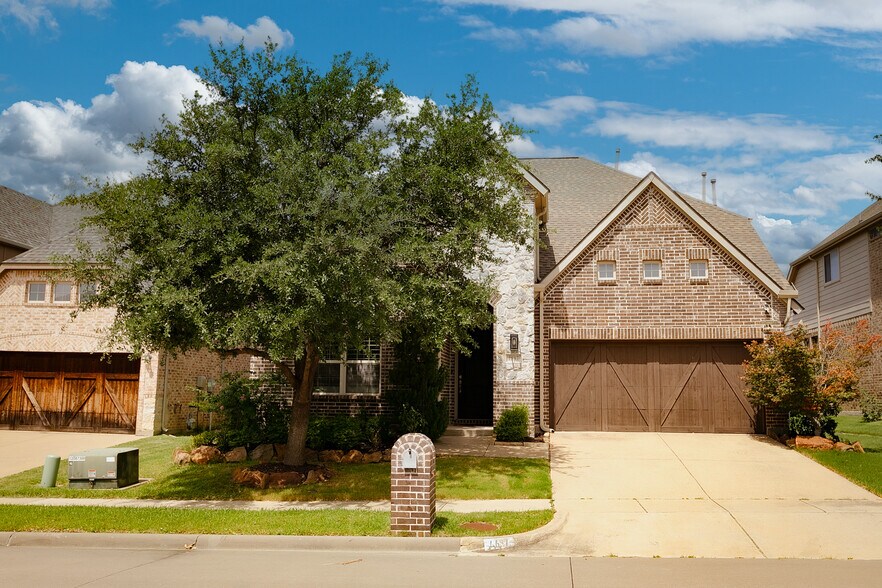 Building Photo - 4637 Seabiscuit St