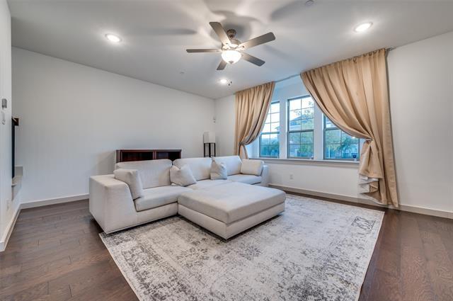 Building Photo - 550 Cobblestone Ln