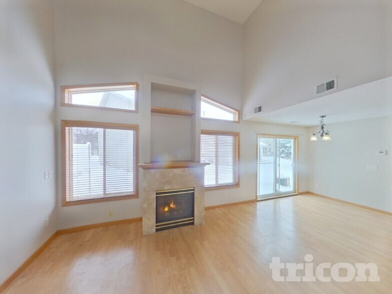 Building Photo - 1134 Pine St