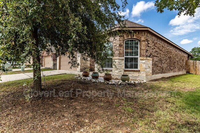 Building Photo - 8003 Oxbow Way