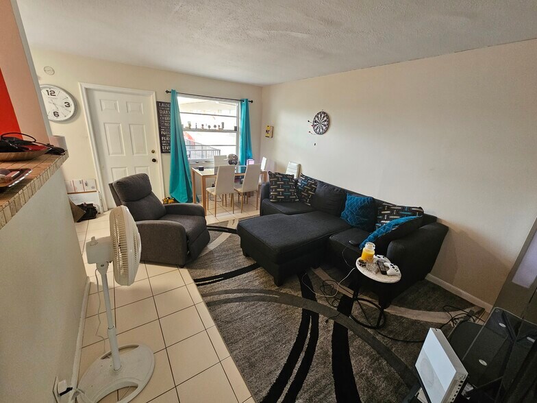 Building Photo - 1250 Old Boynton Rd