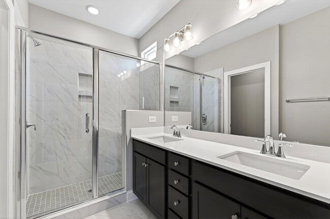 Building Photo - Charming Craftsman-Style 3-Bedroom Townhome in Garner!