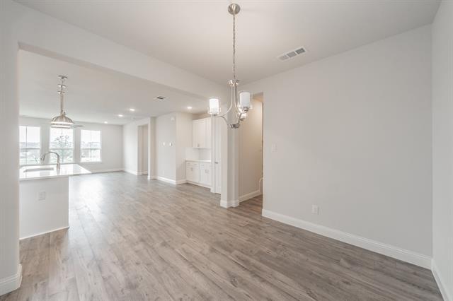 Building Photo - 9613 Thorncrown Ln
