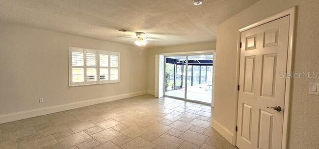 Building Photo - 2871 Coral Way