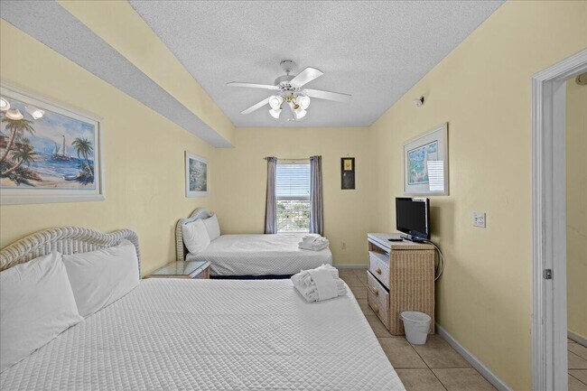 Building Photo - 1200 Scenic Gulf Dr