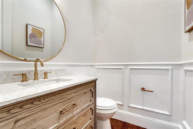 Building Photo - 5916 Hudson St