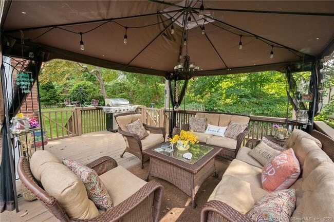 Building Photo - 6 East St