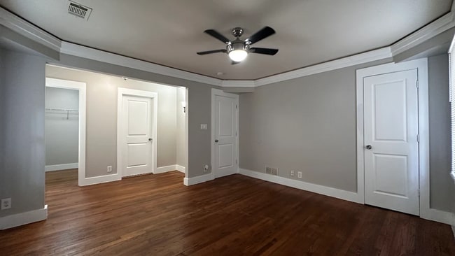 Building Photo - 4 bedrooms & 3 bath in Decatur!