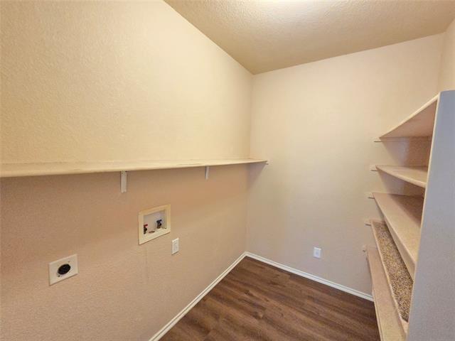 Building Photo - 7720 Labrador Dr