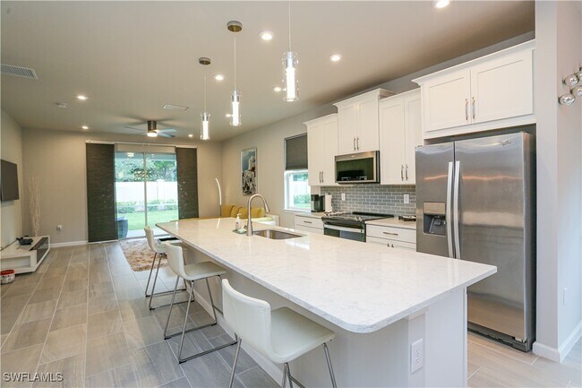 Building Photo - 4546 Arboretum Cir