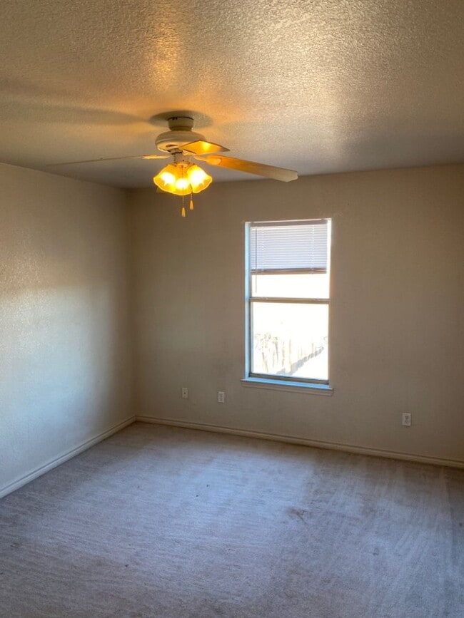 Building Photo - AVAILABLE SOON!