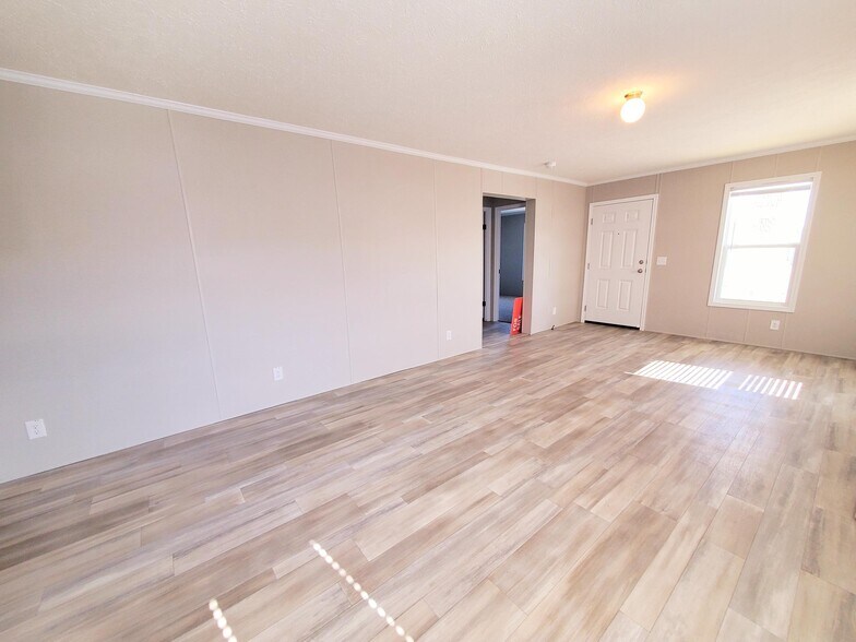 Building Photo - 9340 Starboard Dr
