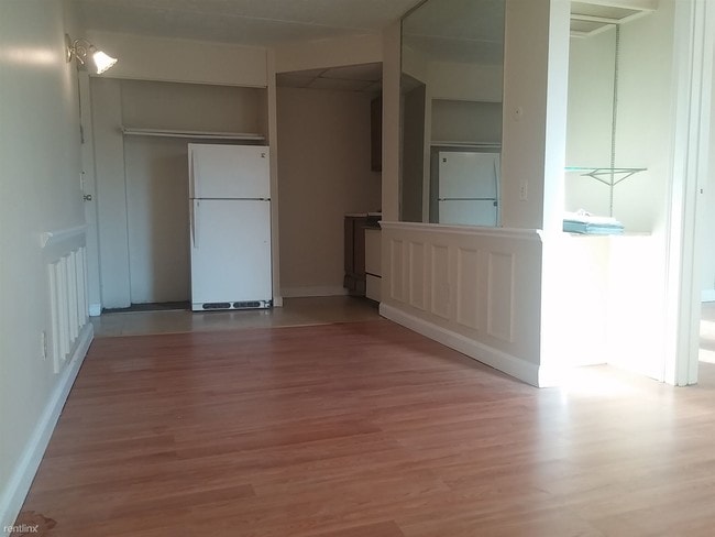 Building Photo - 70 Resolute Cir