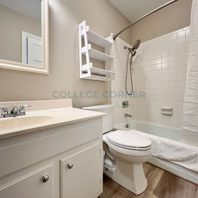 Building Photo - 330 Hanover Arms Ct