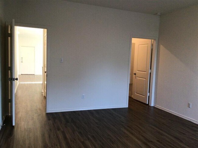 Building Photo - 565 Big Rocky Bend