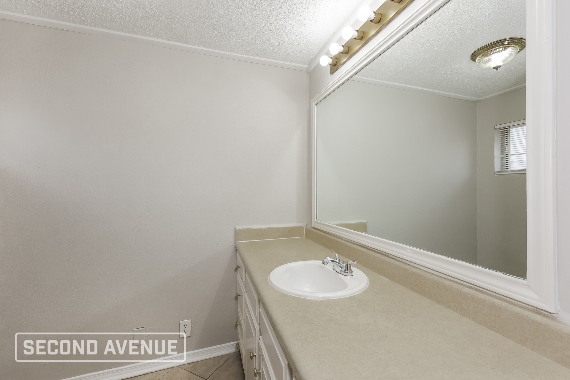 Building Photo - 3412 Beth Dr