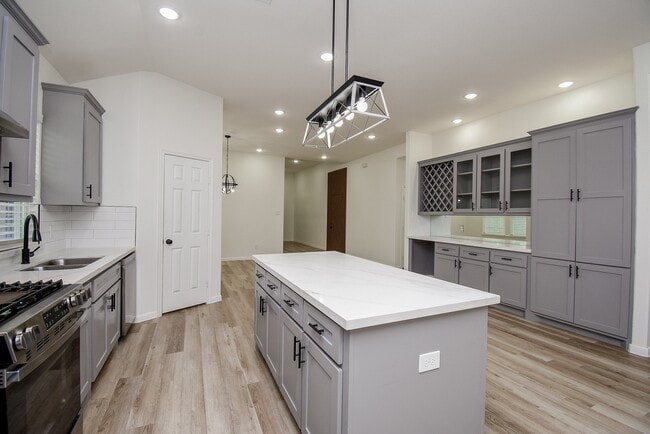 Building Photo - 2139 Counter Point Dr